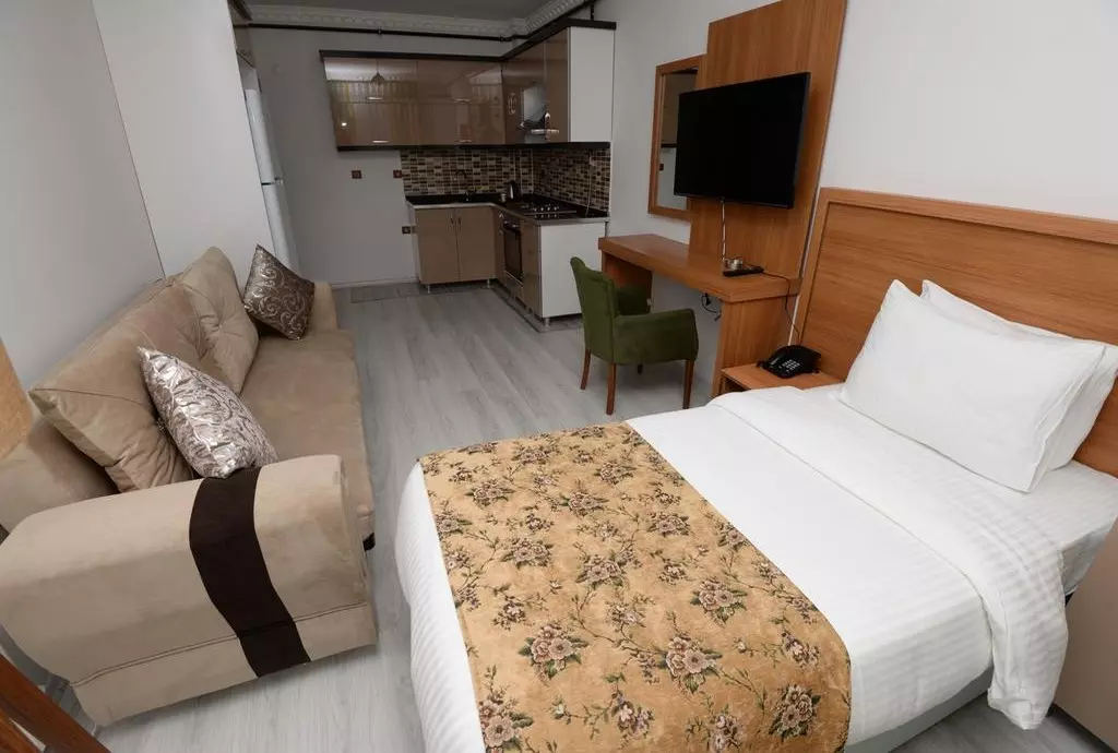 hotel corner van turkey_shabavizparvaz_13.jpg